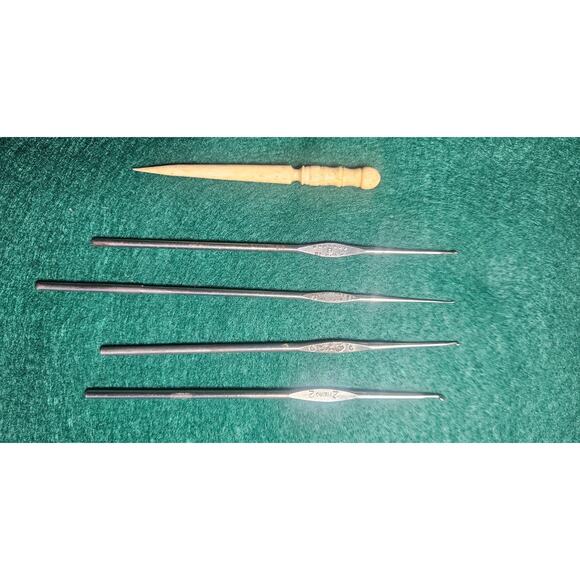 Vintage 5" Steel crochet/tatting hooks for lace and small work bone sewing awl - Picture 4 of 10
